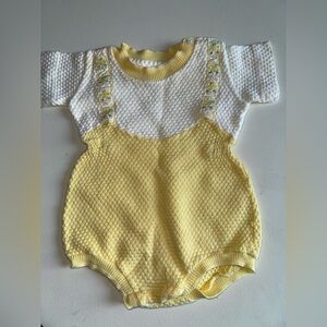 Vintage scottie by cromwell mills supreme Yellow and White Baby Romper size 12